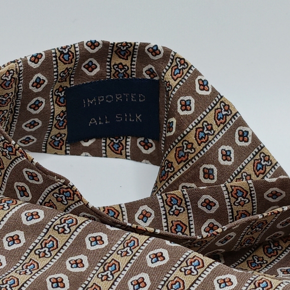 Vintage women’s brown 100% silk bow tie - Picture 3 of 3